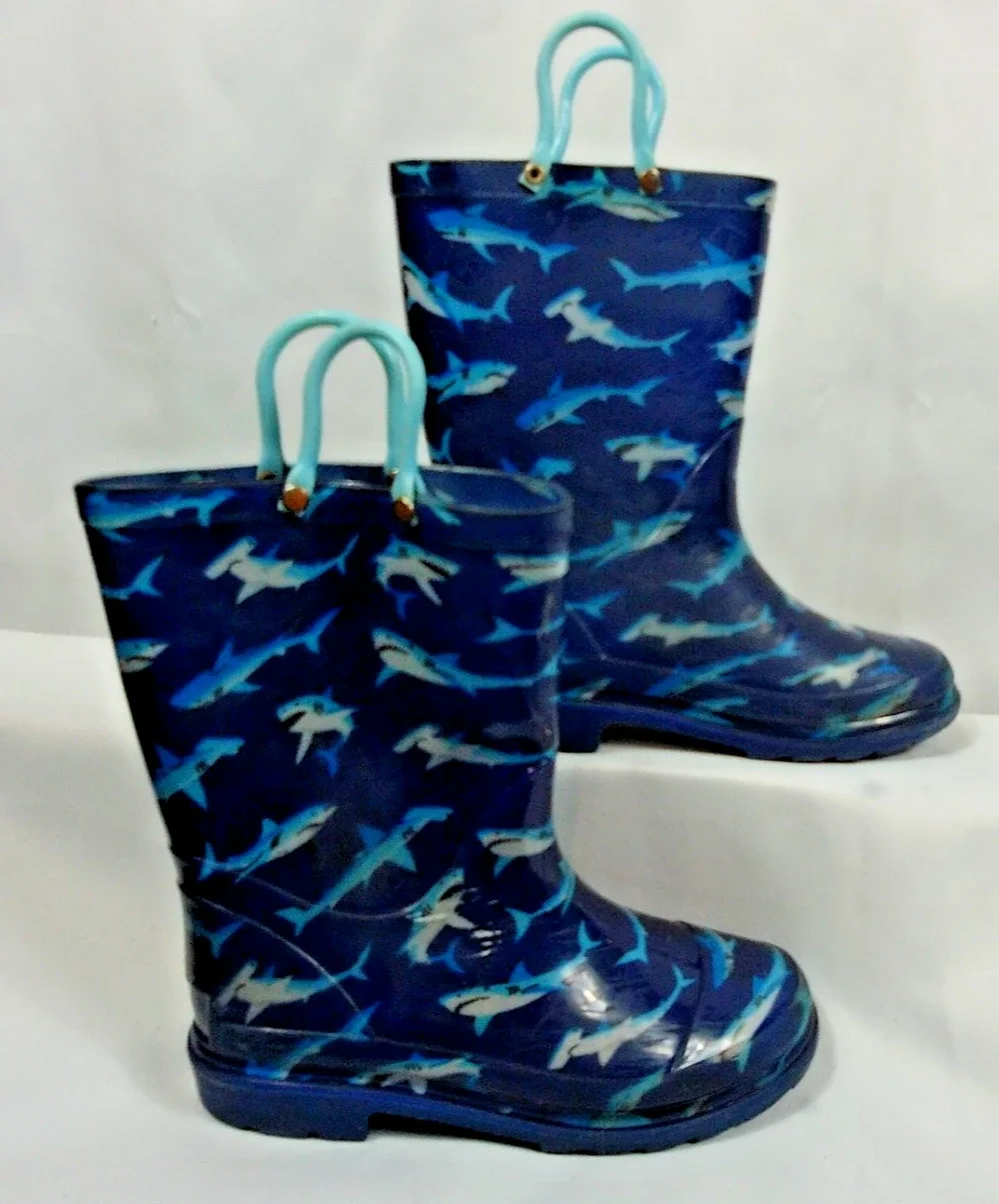 Boy's Shark Theme Rain Boots Size 5 Waterproof Durable Pullon Straps Skid Proof